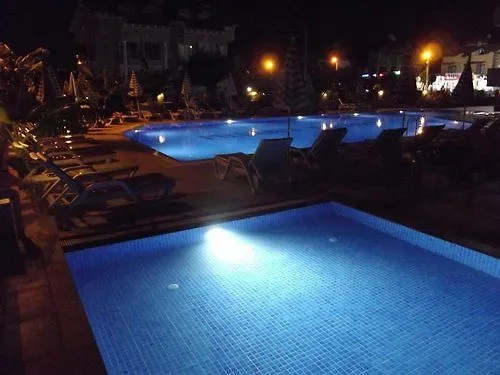 Murat Apart Hotel Icmeler